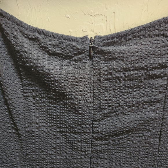 Pretty Little Thing Black Textured Puff Sleeve Frill Skirt Bodycon Dress - Picture 6 of 9